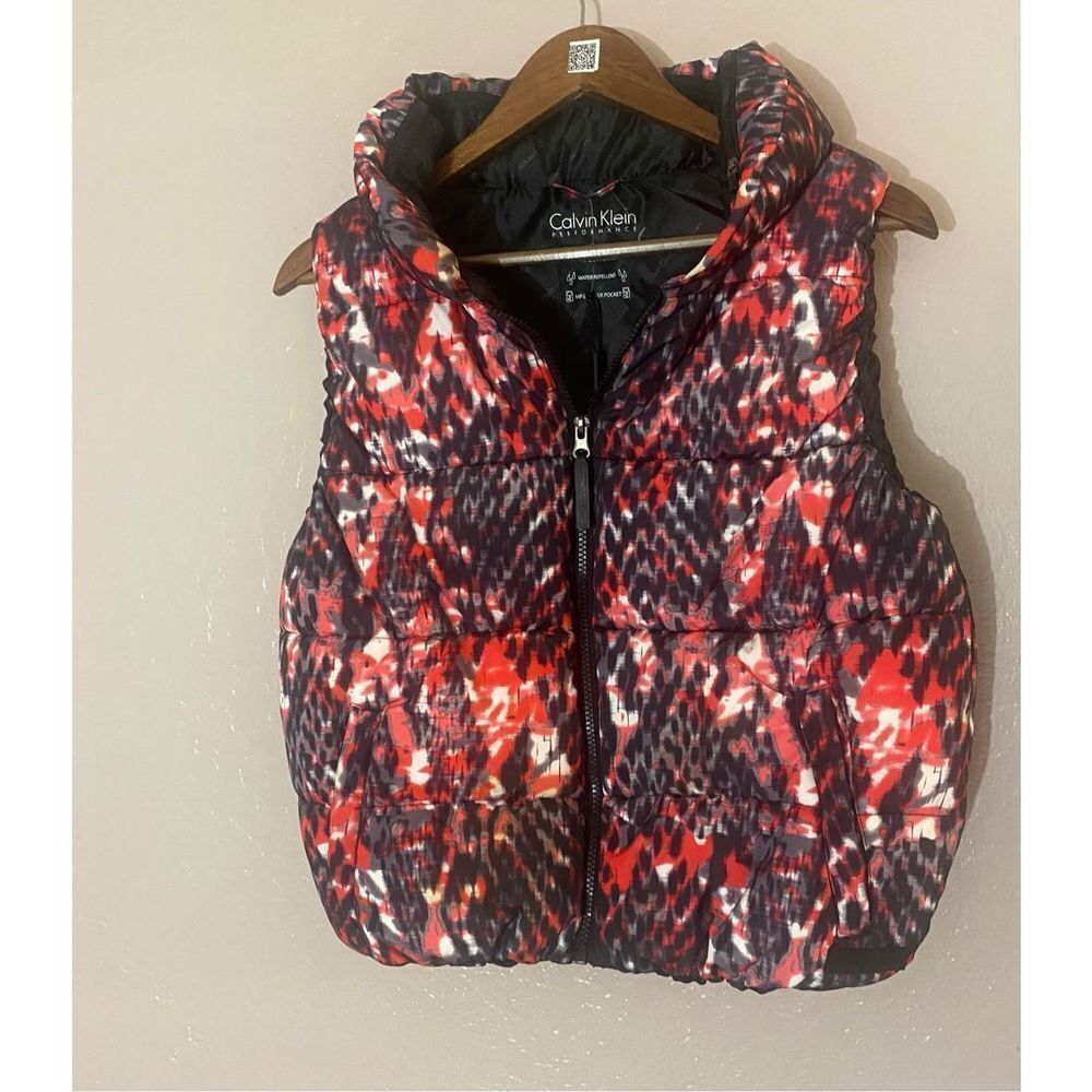 Calvin Klein Women’s Performance Water-Repellent Puffer Vest Sz M
